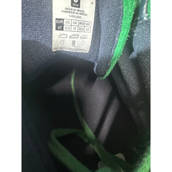 Veja Minotaur sneaker size 12.5 - Picture 7 of 9